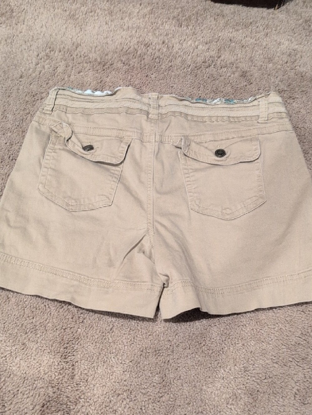 ONE 5 ONE Women's Khaki Cargo Shorts - Picture 2 of 3